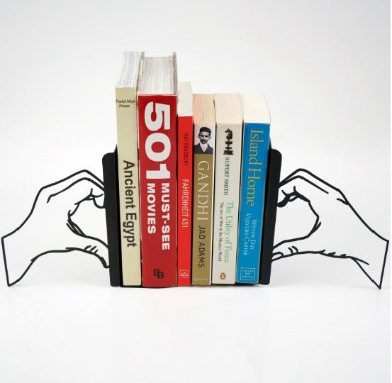 heart-of-hands-metal-bookend-metal-home-decor-metal-decor-black-white-colorfullworlds