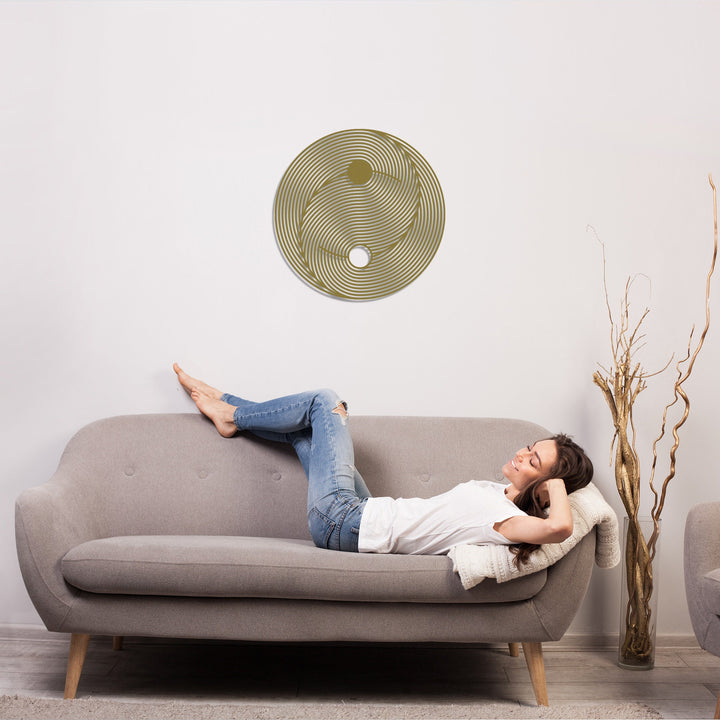 yin-yang-metal-wall-decor-zen-balance-bathroom-harmony-colorfulworlds