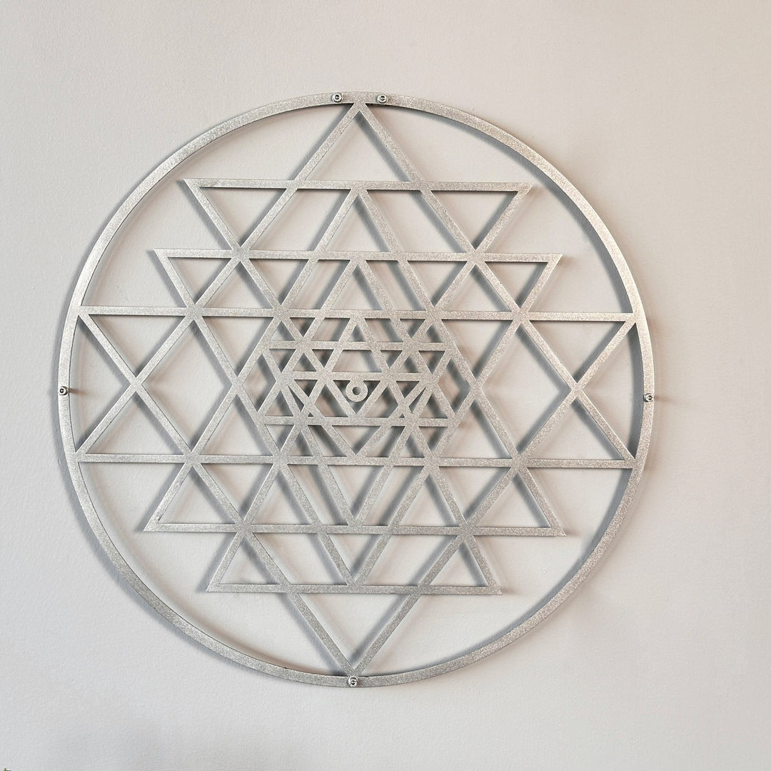 sri-yantra-circular-metal-wall-decor-spiritual-geometric-patterns-enhancing-modern-homes-colorfullworlds