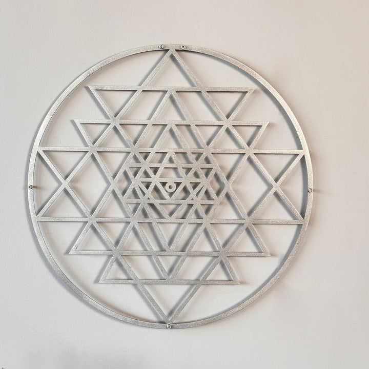 sri-yantra-circular-metal-wall-decor-spiritual-geometric-patterns-enhancing-modern-homes-colorfullworlds