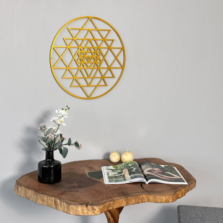 sri-yantra-circular-wall-art-intricate-patterns-for-a-tranquil-living-environment-colorfullworlds