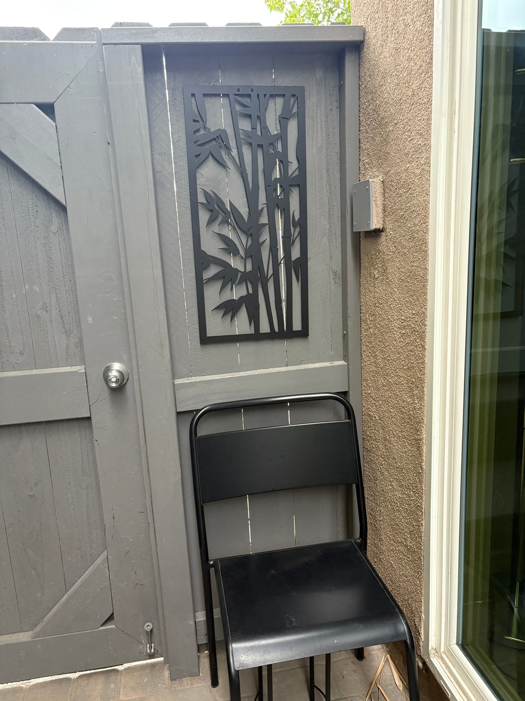 Bamboo Wall Art - Bamboo Trees Metal Wall Hanging Decor in a customer's home