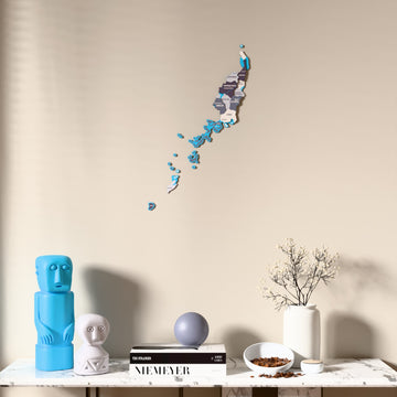 Nimbus Palau wooden wall map above a marble console, front view