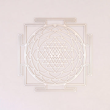 sri-yantra-metal-wall-art-silver-decor-for-modern-living-room-style-colorfullworlds