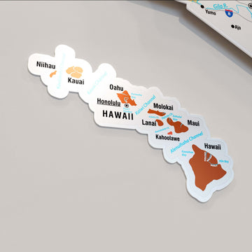 Close-up of the Hawaiian Islands panel on the terracotta metal USA map with island names