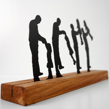 metal-table-decors-metal-table-accessories-the-father-and-the-daughter-creative-table-decor-for-home-and-office-colorfullworlds
