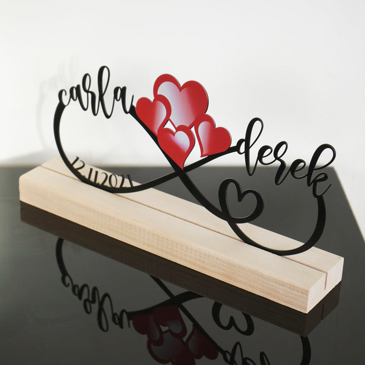 valentine's-day-metal-table-decors-metal-table-acsesuars-exquisite-metal-art-for-couples-colorfullworlds