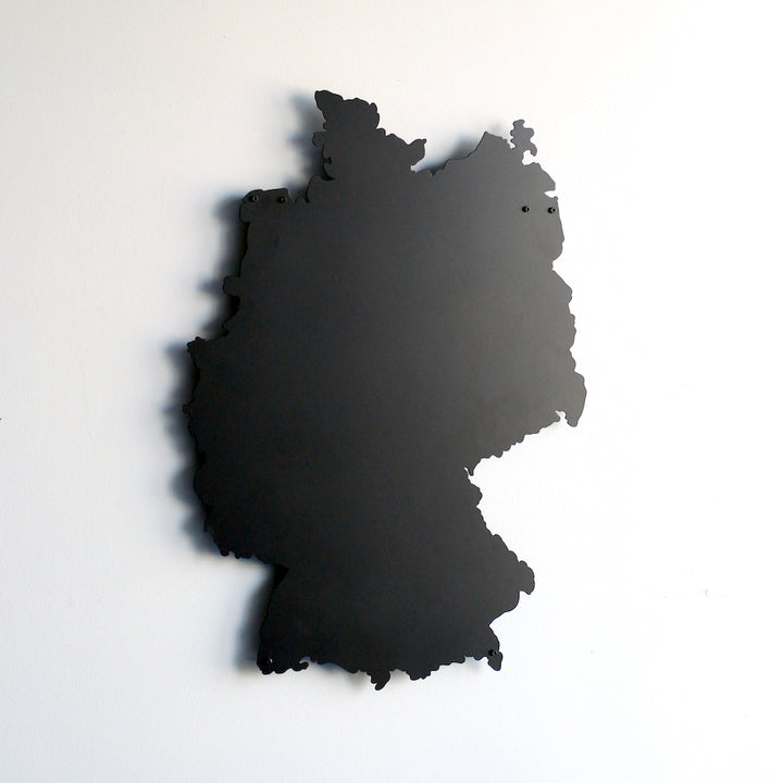 blank-germany-deutschland-map-contemporary-metal-wall-artwork-colorfullworlds