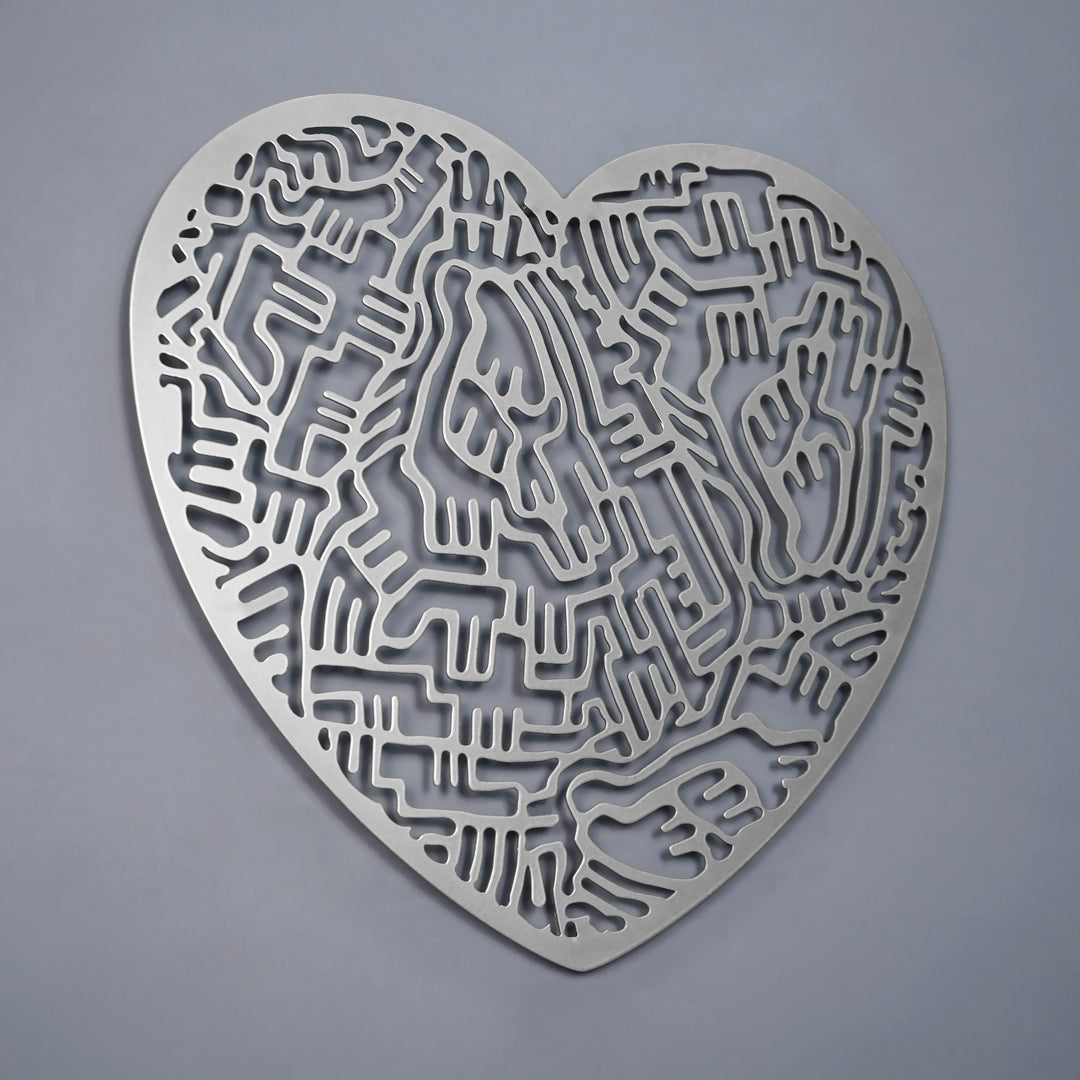 maze-of-heart-metal-wall-art-valentine's-day-and-special-occasions-metal-home-decor-metal-decor-office-decoration-black-gold-silver-colorfullworlds