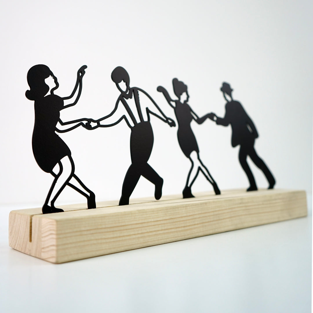 dancing-couples-metal-wall-table-wall-decor-for-wall-art-enthusiasts-colorfullworlds