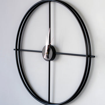 Circular Design Metal Clock Wall Decor