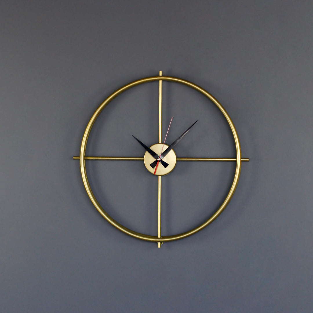 Circular Design Metal Clock Wall Decor