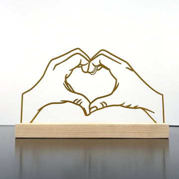heart-hands-metal-home-decor-metal-table-decors-metal-decor-silver-gold-office-metal-decor-colorfullworlds