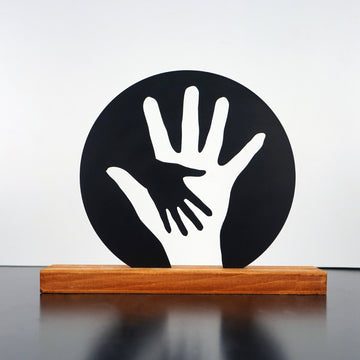 mother-and-child-hands-metal-home-decor-metal-home-decor-black-gold-silver-copper-finish-colorfullworlds