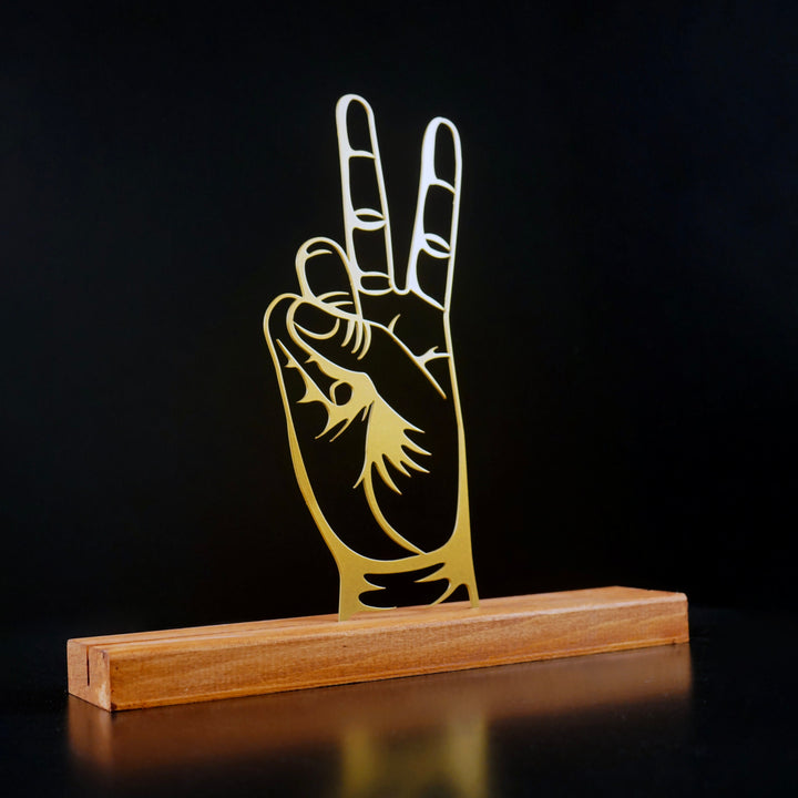 victory-sign-hand-metal-home-decor-silver-finish-table-accessory-colorfullworlds