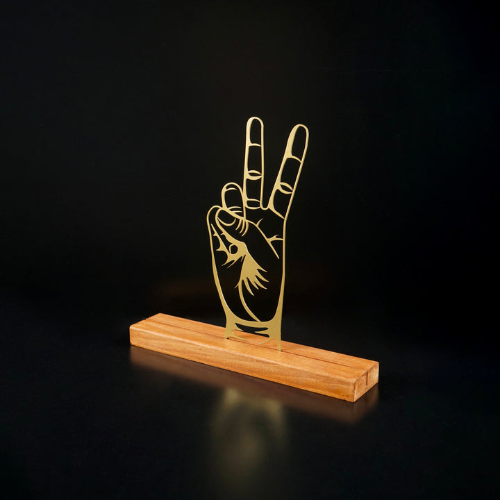 victory-sign-hand-metal-home-decor-office-metal-decor-stylish-colorfullworlds
